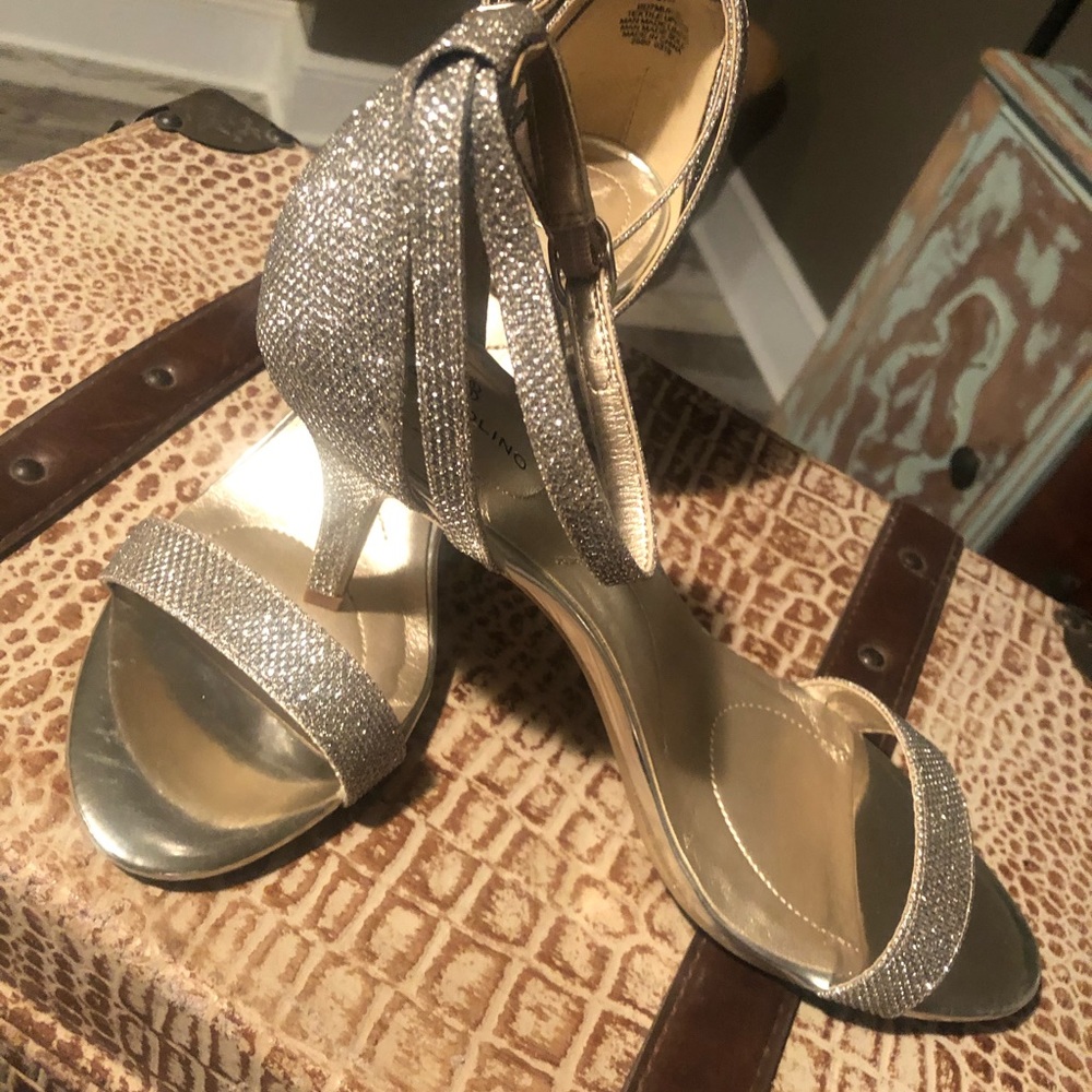 Brand new Bandolino dress shoes